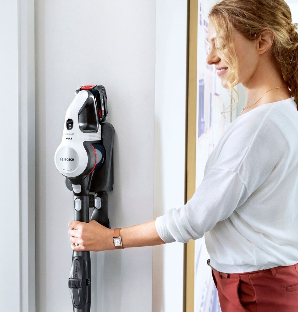 Bosch BSS715CARP, 2 - in - 1 - Stabstaubsauger, Beutellos, Schwarz, Silber, Weiß, 0,3 l, Trocken, Filterung