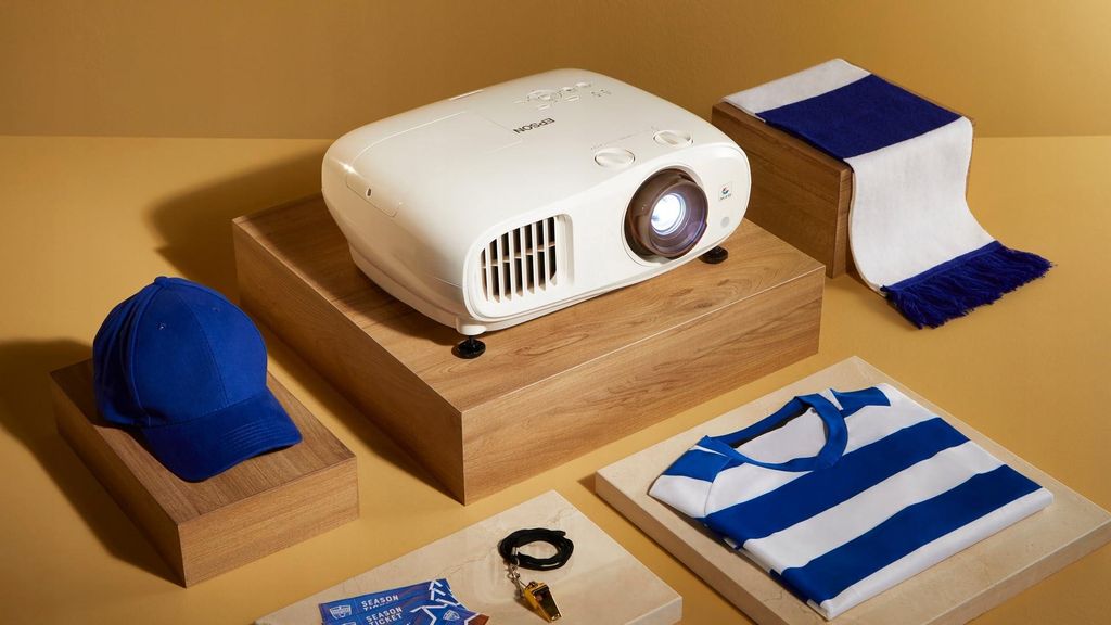 Epson EH - TW7000, 3000 ANSI Lumen, 3LCD, UHD 4K (3840x2160), 40000:1, 16:9, 1016 - 12700 mm (40 - 500")