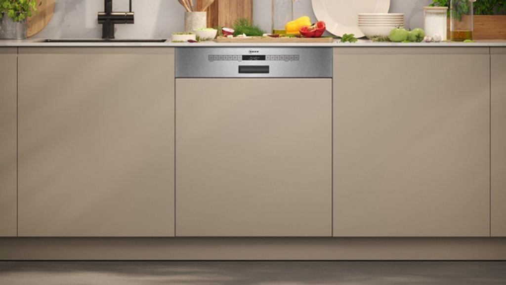 Neff S245ECS15E, Halb integriert, Standardgröße (60 cm), Gebürsteter Stahl, Edelstahl, Tasten, 1,75 m