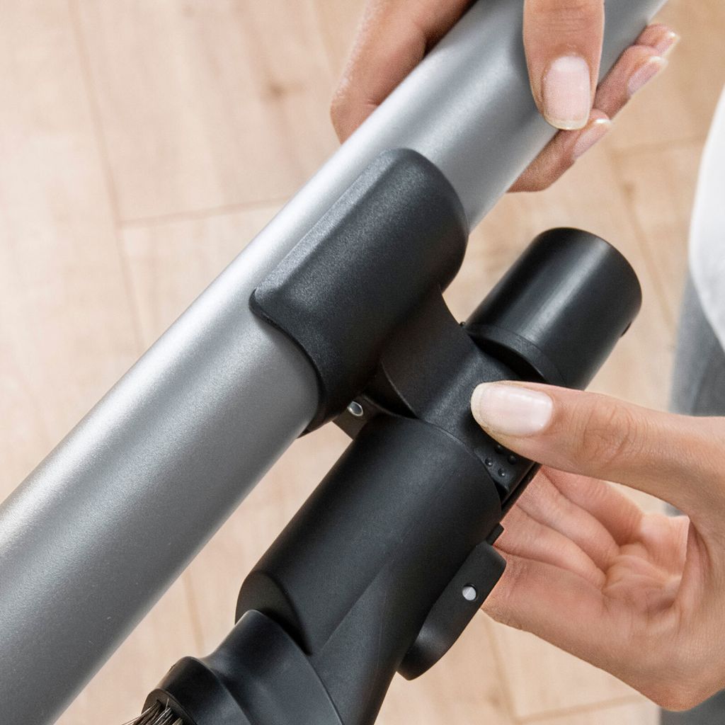 Bosch BSS715CARP, 2 - in - 1 - Stabstaubsauger, Beutellos, Schwarz, Silber, Weiß, 0,3 l, Trocken, Filterung