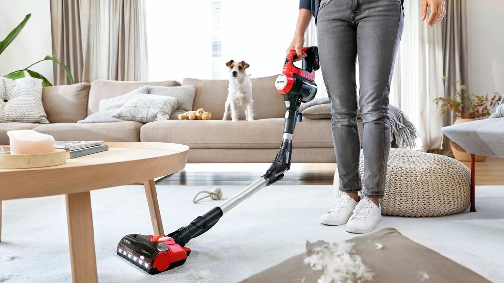 Bosch BBS711ANM Stabstaubsauger/Elektrischer Besen Beutellos 0,3 l Schwarz Rot Edelstahl