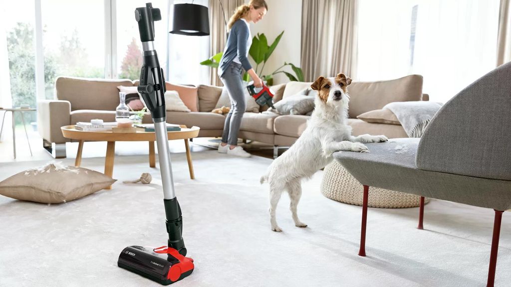 Bosch BBS711ANM Stabstaubsauger/Elektrischer Besen Beutellos 0,3 l Schwarz Rot Edelstahl